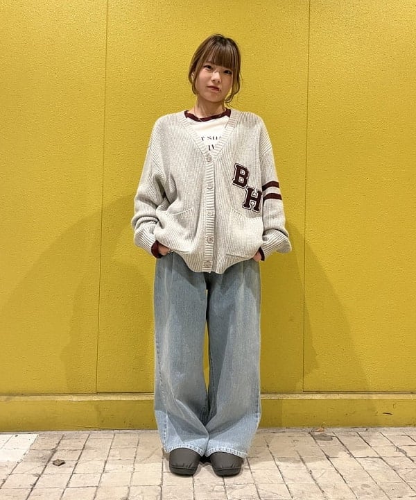 BEAMS HEARTのタックワイド デニムパンツ(S~M)を使ったコーディネートを紹介します。｜Rakuten Fashion(楽天ファッション／旧楽天ブランドアベニュー)4945753