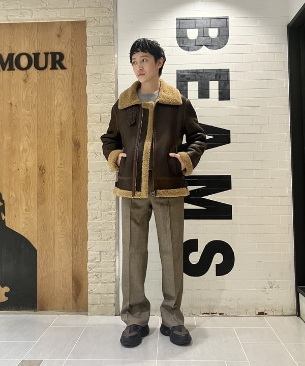 BEAMS MENのQUATTROCCHI / B-3 ムートンジャケット IIを使った
