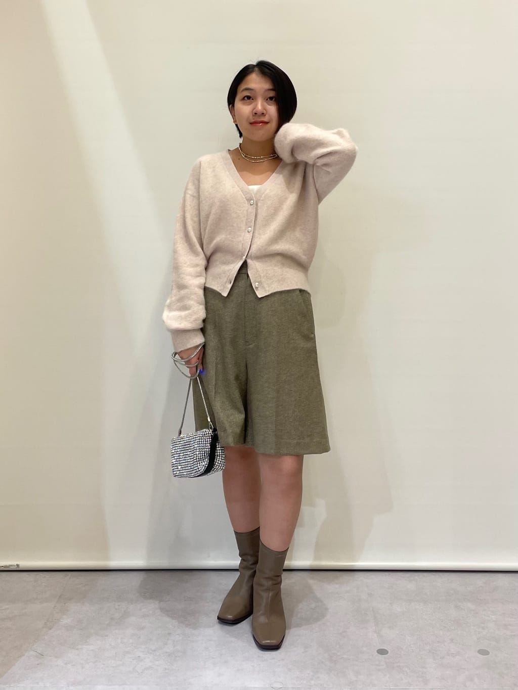 Vinのコーディネートを紹介します。｜Rakuten Fashion(楽天ファッション／旧楽天ブランドアベニュー)4950857