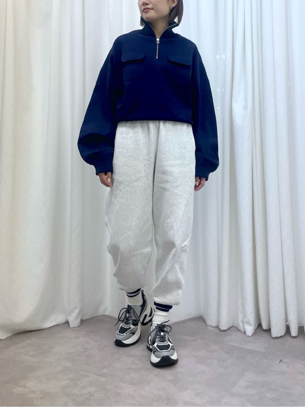 HeRIN.CYEのバズダットスニーカーを使ったコーディネートを紹介します。｜Rakuten Fashion(楽天ファッション／旧楽天ブランドアベニュー)4950902