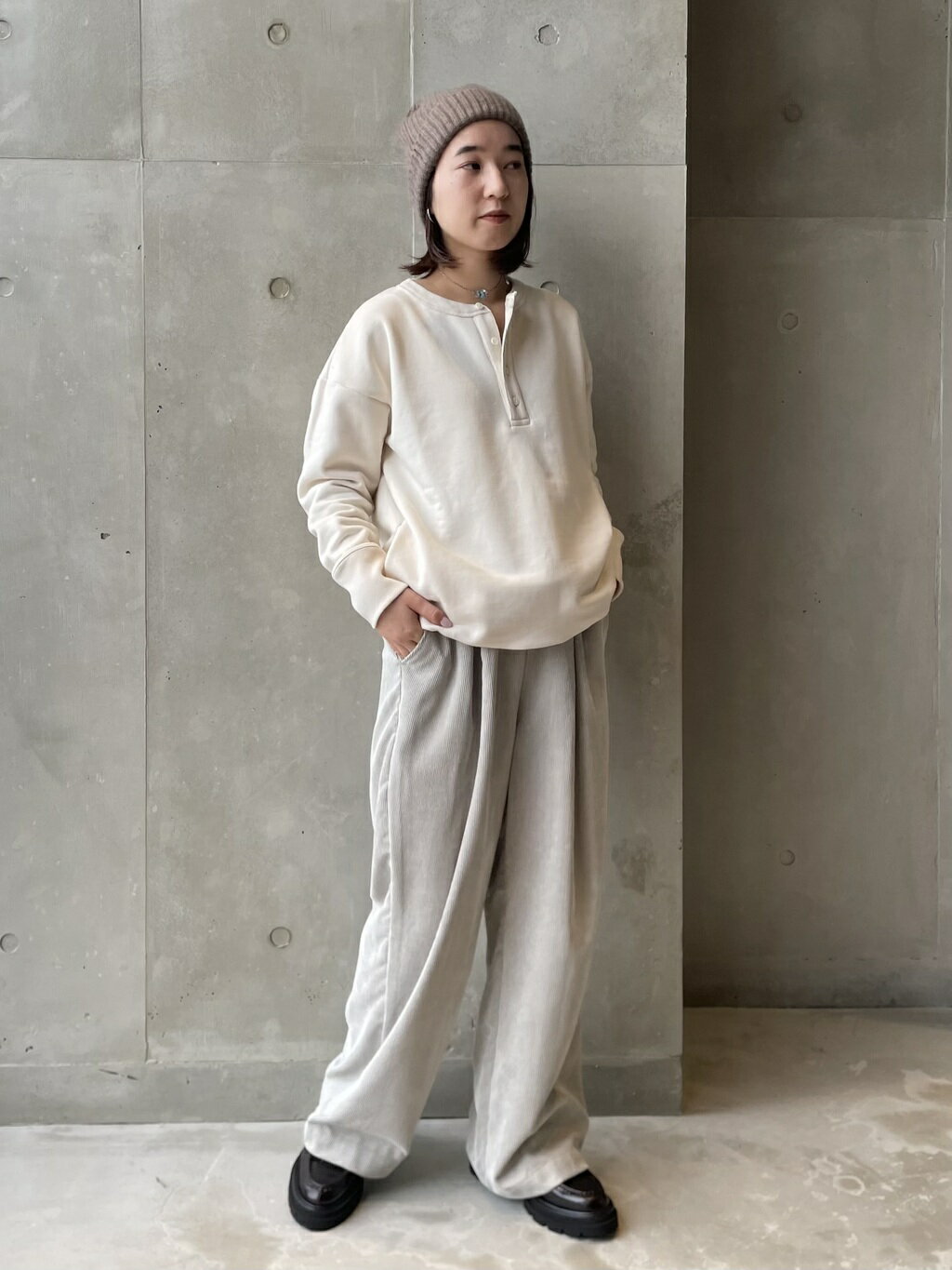 JOURNAL STANDARDのコーディネートを紹介します。｜Rakuten Fashion(楽天ファッション／旧楽天ブランドアベニュー)4951731