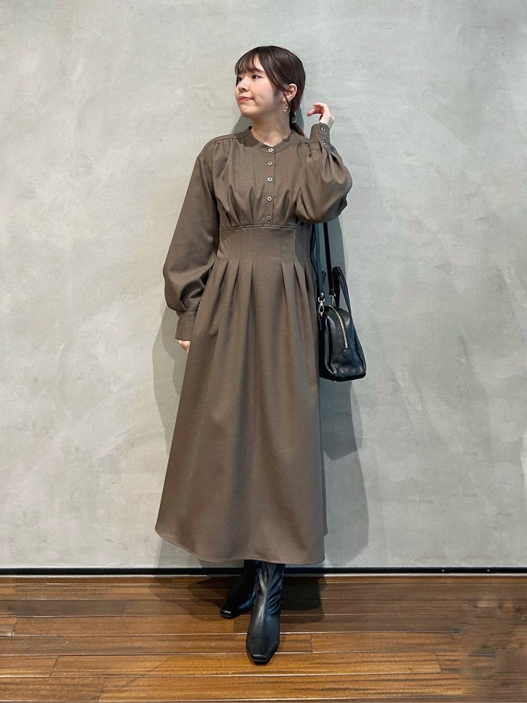 NANO universeのストレッチスクエアトゥショートブーツを使ったコーディネートを紹介します。｜Rakuten Fashion(楽天ファッション／旧楽天ブランドアベニュー)4957842