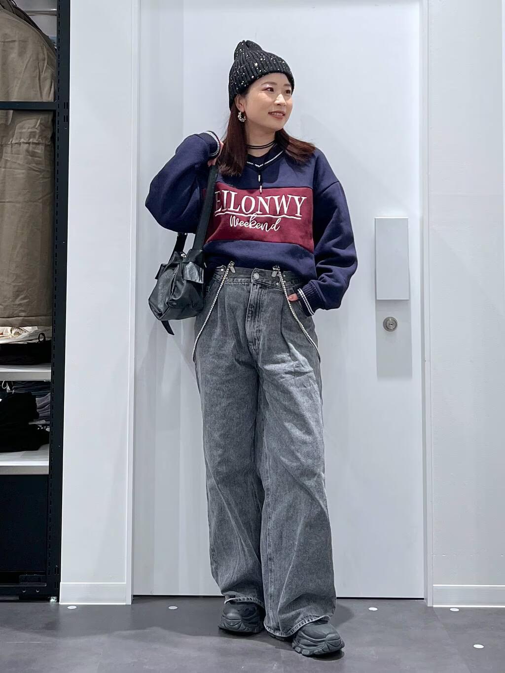 LAKOLEの裏起毛パネル切替プルオーバーを使ったコーディネートを紹介します。｜Rakuten Fashion(楽天ファッション／旧楽天ブランドアベニュー)4960050