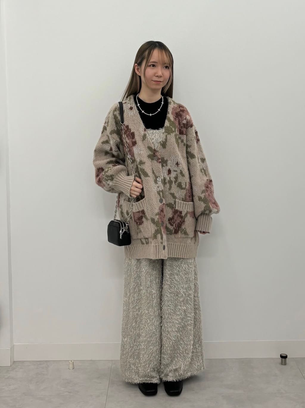 Vinのコーディネートを紹介します。｜Rakuten Fashion(楽天ファッション／旧楽天ブランドアベニュー)4962950