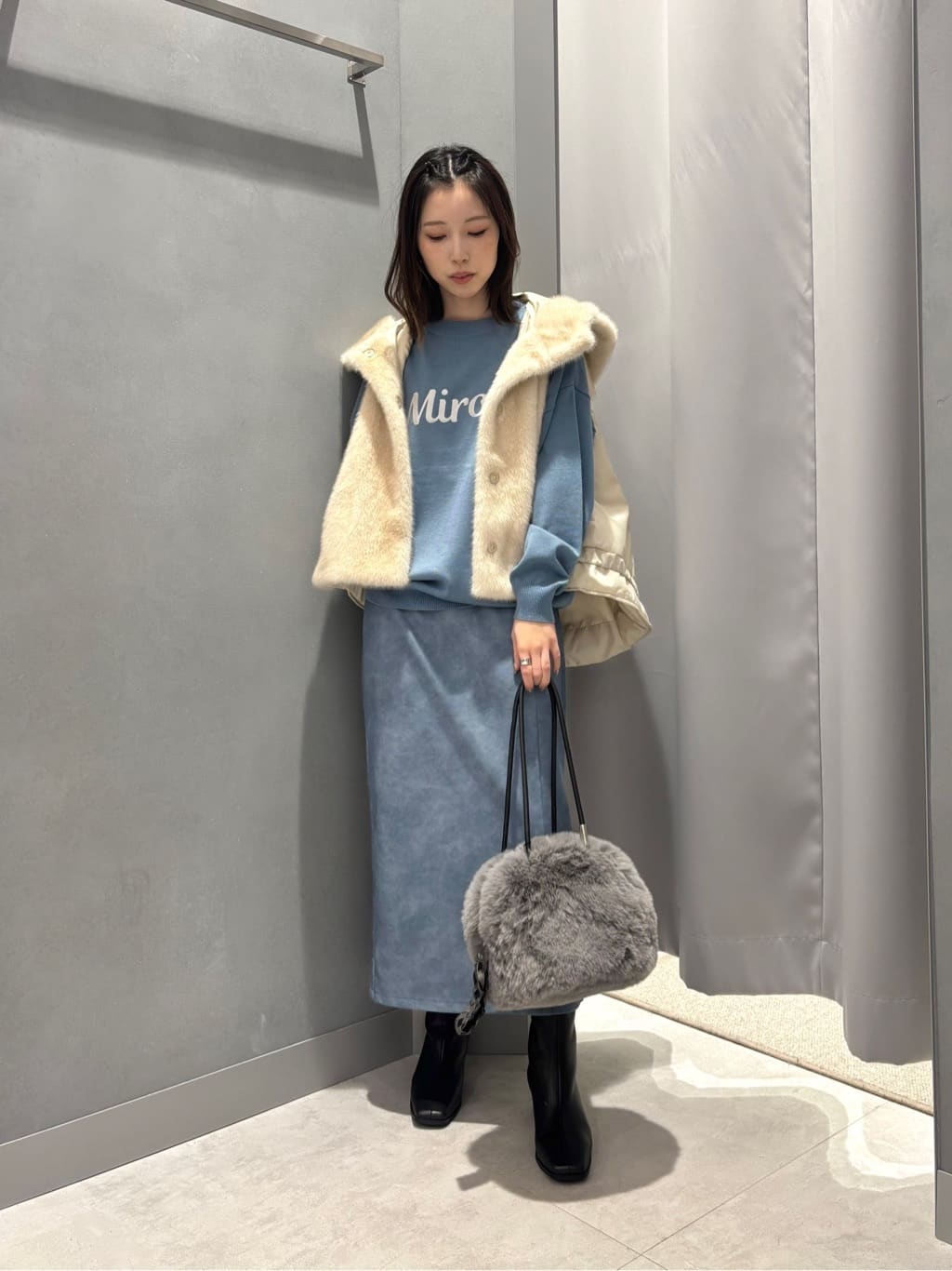 Vinのワッペンロゴハイゲージニットを使ったコーディネートを紹介します。｜Rakuten Fashion(楽天ファッション／旧楽天ブランドアベニュー)4968483