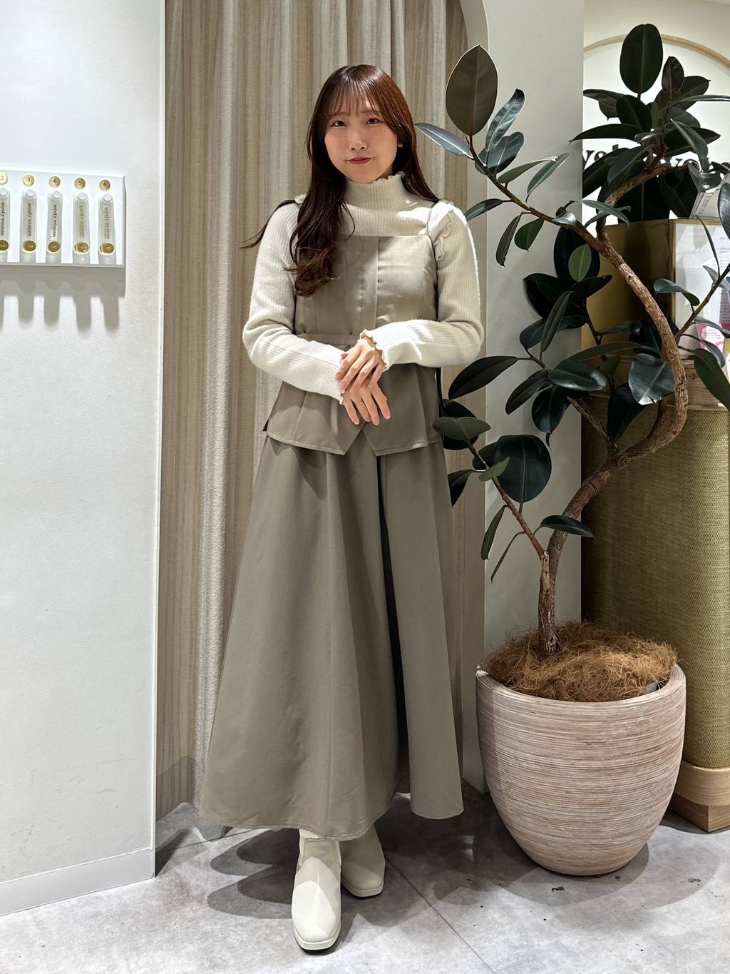 mysty womanの【上西星来さん着用アイテム】ニットストームショートブーツを使ったコーディネートを紹介します。｜Rakuten Fashion(楽天ファッション／旧楽天ブランドアベニュー)4972746