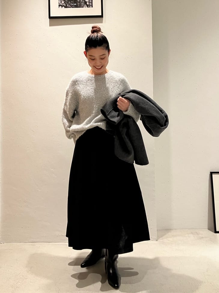 1er Arrondissementのラメシャギープルオーバーを使ったコーディネートを紹介します。｜Rakuten Fashion(楽天ファッション／旧楽天ブランドアベニュー)4973350