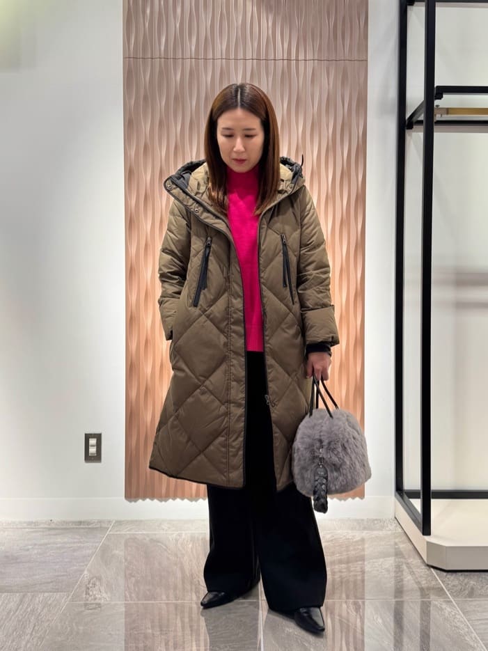 Vinのボタンアクセントストレッチワイドパンツを使ったコーディネートを紹介します。｜Rakuten Fashion(楽天ファッション／旧楽天ブランドアベニュー)4975788