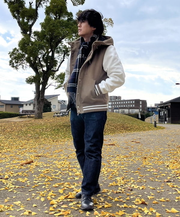 BEAMS HEARTの【定番人気・ギフト】アクリル リバーシブル マフラーを使ったコーディネートを紹介します。｜Rakuten Fashion(楽天ファッション／旧楽天ブランドアベニュー)4977387