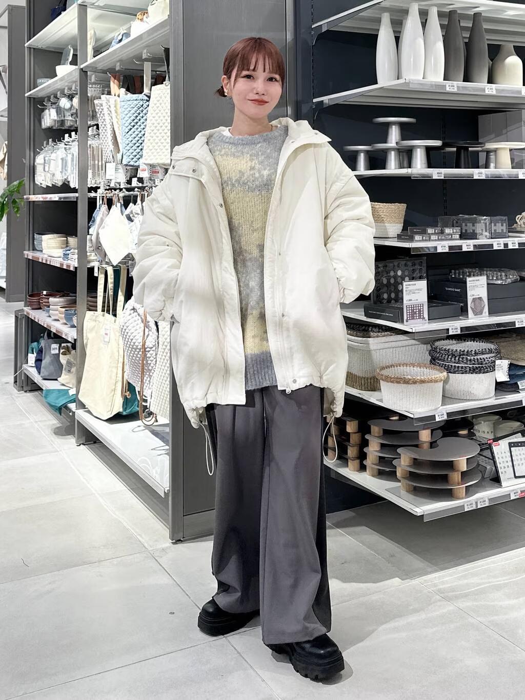 LAKOLEの2WAYモンスターコートを使ったコーディネートを紹介します。｜Rakuten Fashion(楽天ファッション／旧楽天ブランドアベニュー)4988909