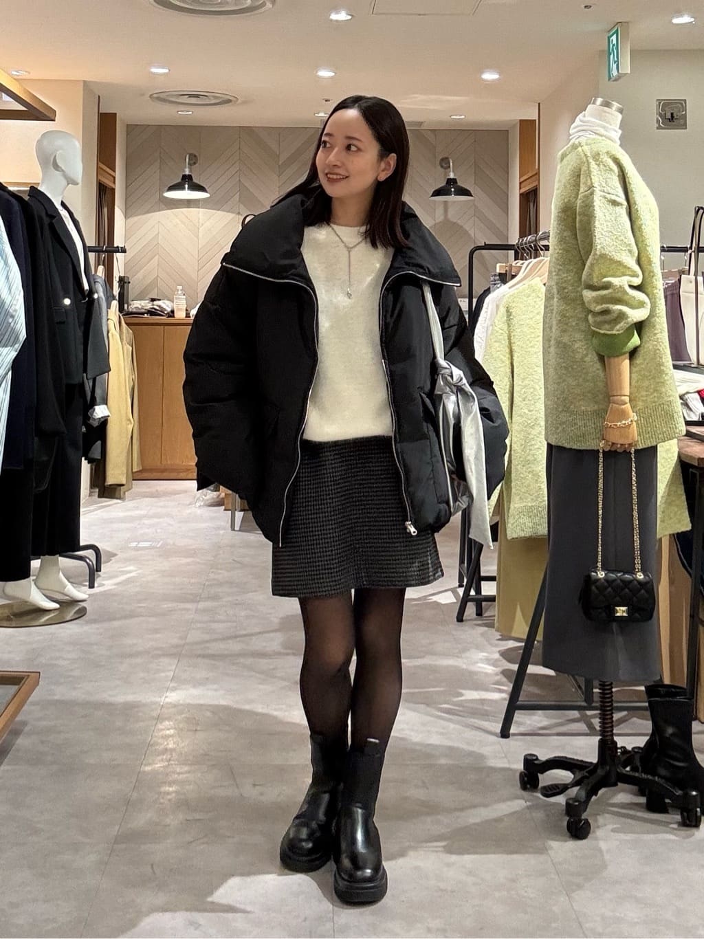 COLLAGE GALLARDAGALANTE ブラックダウンジャケット COLLAGE GALLARDAGALANTE ブラックダウンジャケット