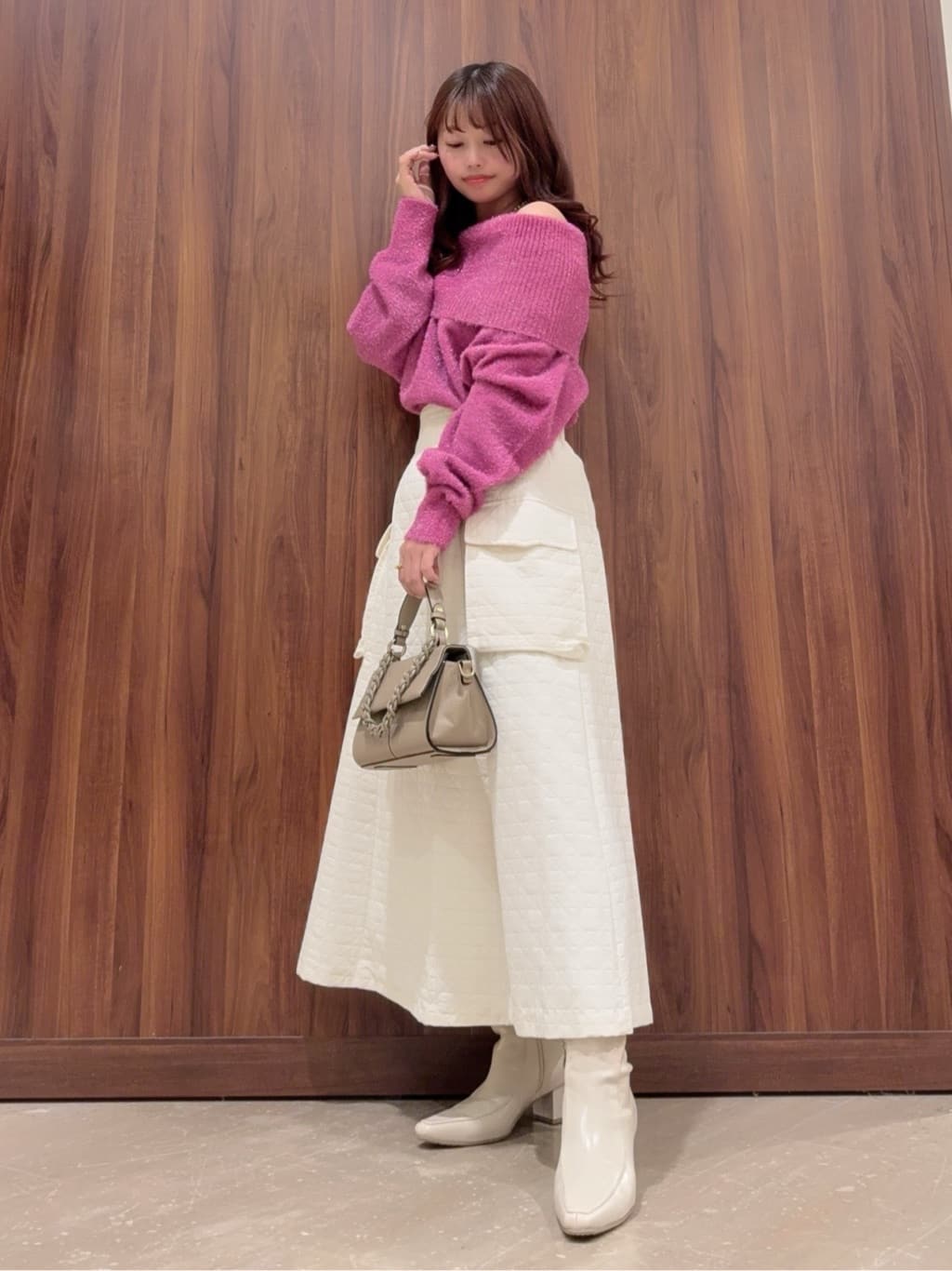 Vinのキルティングフレアスカートを使ったコーディネートを紹介します。｜Rakuten Fashion(楽天ファッション／旧楽天ブランドアベニュー)5002040