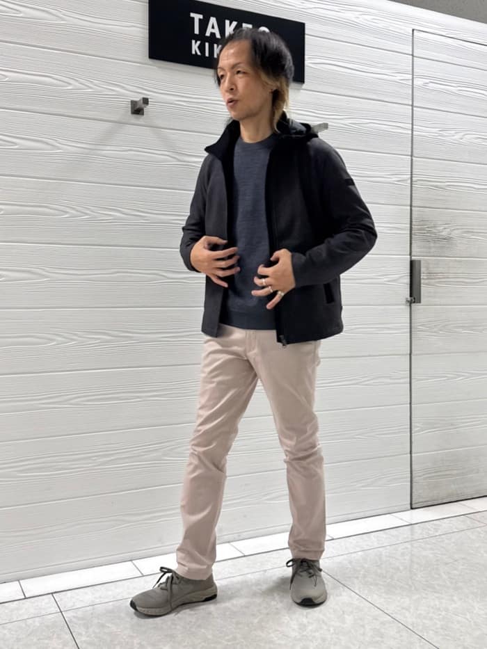 TAKEO KIKUCHIの【DOWN FABRIC】ダウンファブリック フード ZIP UP ブルゾンを使ったコーディネートを紹介します。｜Rakuten Fashion(楽天ファッション／旧楽天ブランドアベニュー)5006298
