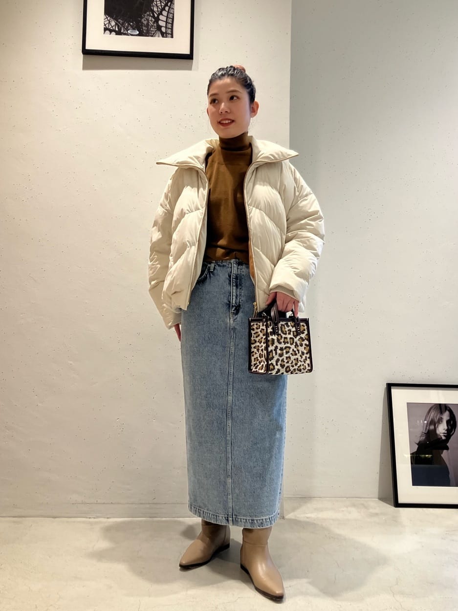 1er Arrondissementの<CORSO ROMA 9 (コルソローマ ノーヴェ)>ロングブーツを使ったコーディネートを紹介します。｜Rakuten Fashion(楽天ファッション／旧楽天ブランドアベニュー)5015459