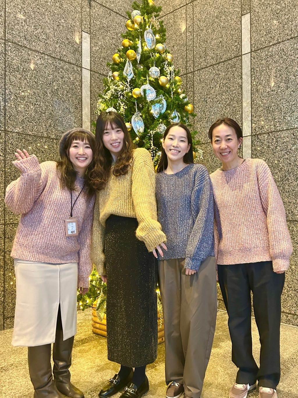 LAURA ASHLEYの【ラメニット/3colors】プルオーバーを使ったコーディネートを紹介します。｜Rakuten Fashion(楽天ファッション／旧楽天ブランドアベニュー)5020593