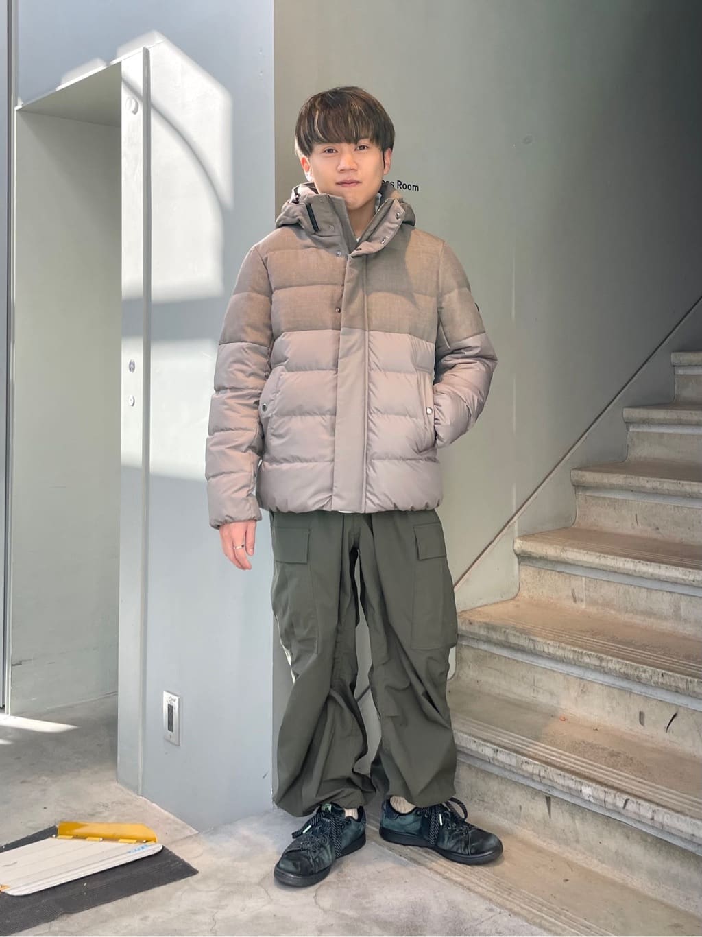 TAKEO KIKUCHIの【735フィルパワー】コンビ ダウンブルゾンを使ったコーディネートを紹介します。｜Rakuten Fashion(楽天ファッション／旧楽天ブランドアベニュー)5024349