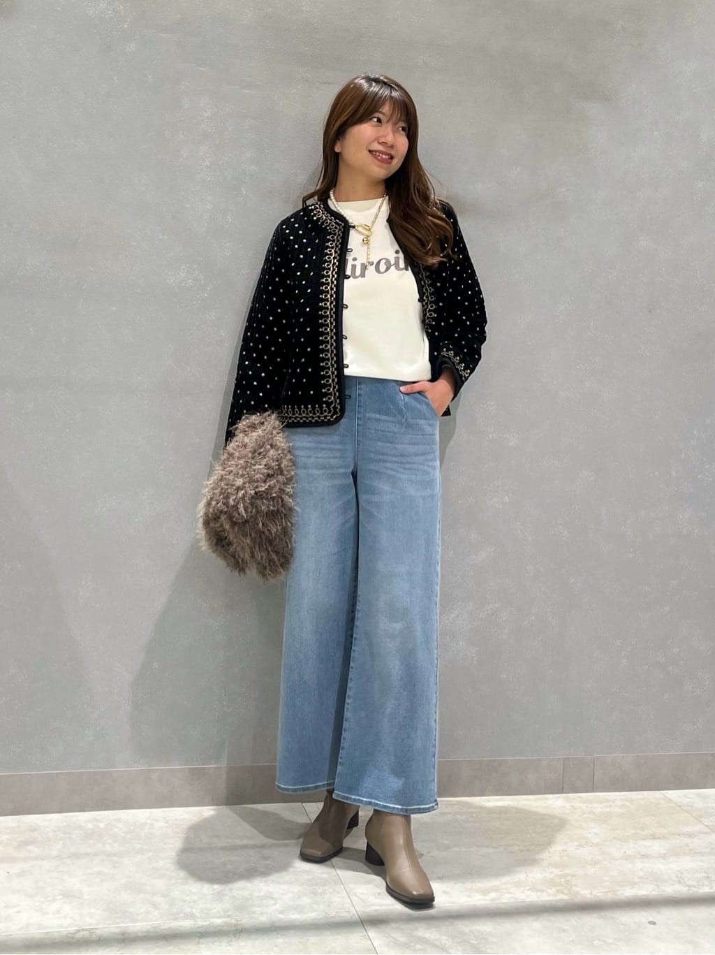 Vinのワッペンロゴハイゲージニットを使ったコーディネートを紹介します。｜Rakuten Fashion(楽天ファッション／旧楽天ブランドアベニュー)5026716