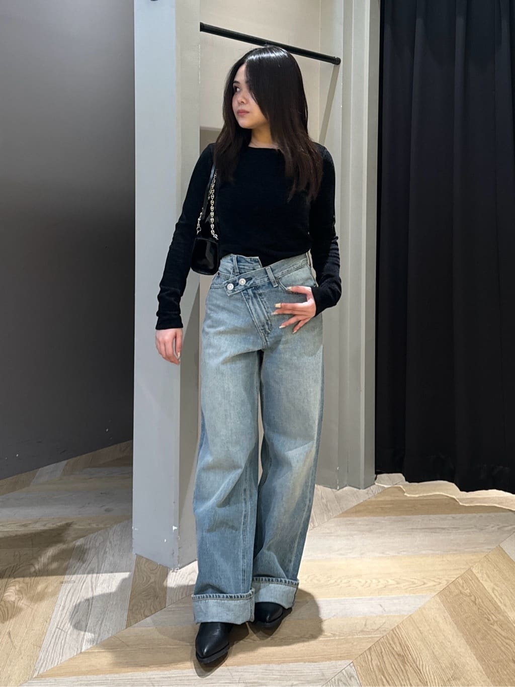 moussyのCROSS WAIST WIDE STRAIGHTを使ったコーディネート | Rakuten 
