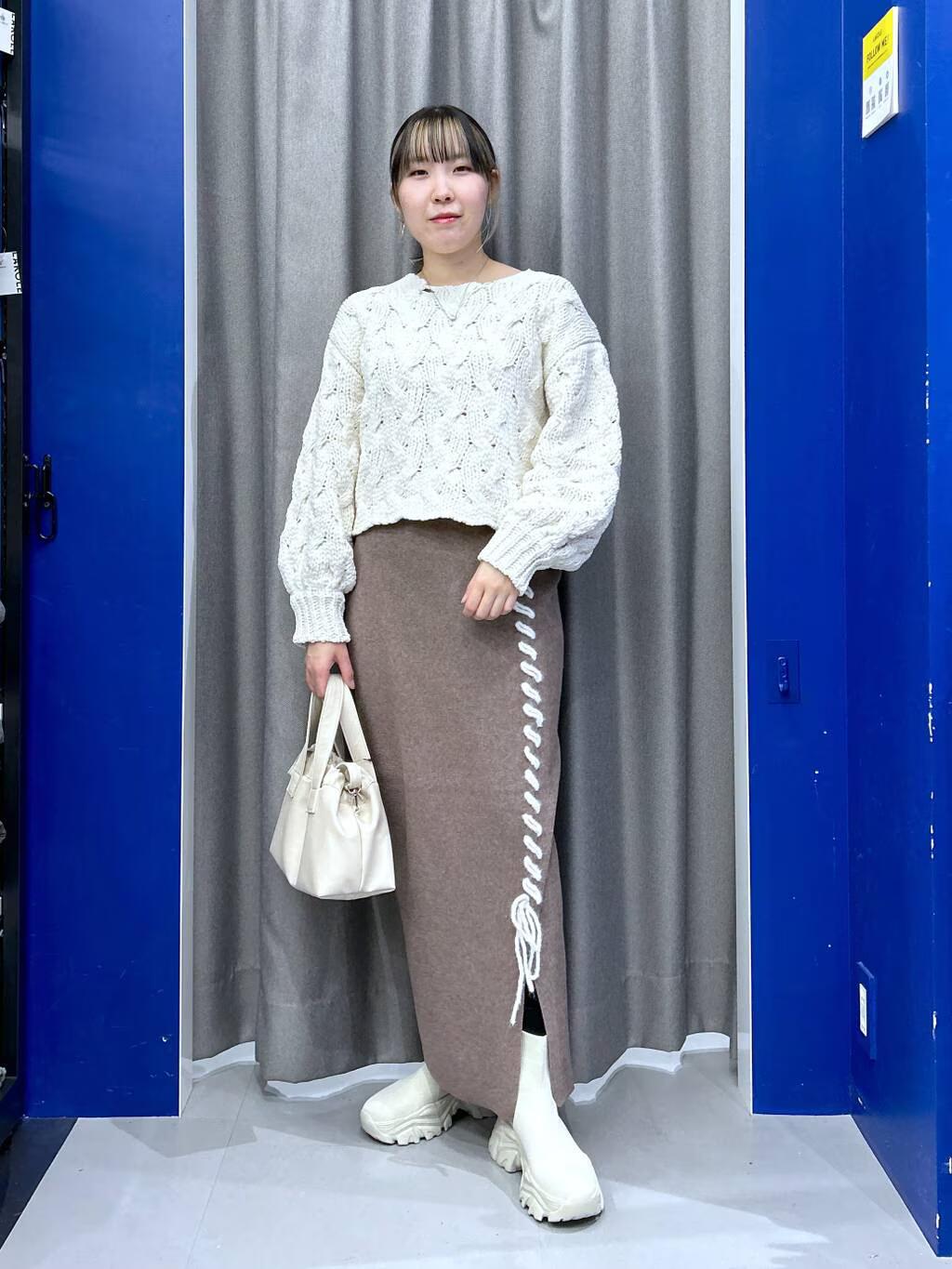 LAKOLEのモールケーブルプルオーバーを使ったコーディネートを紹介します。｜Rakuten Fashion(楽天ファッション／旧楽天ブランドアベニュー)5029968