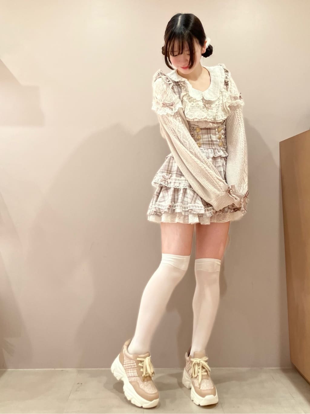 ESPERANZAのきゅんフィットインソールサイドラインスニーカーを使ったコーディネートを紹介します。｜Rakuten Fashion(楽天ファッション／旧楽天ブランドアベニュー)5036208