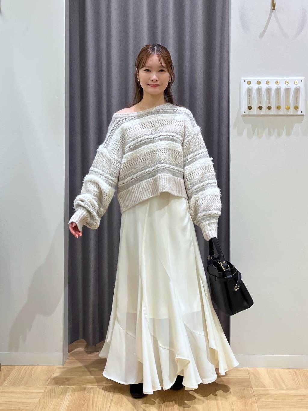 mysty womanのファンシーボーダーニットプルオーバーを使ったコーディネートを紹介します。｜Rakuten Fashion(楽天ファッション／旧楽天ブランドアベニュー)5037541