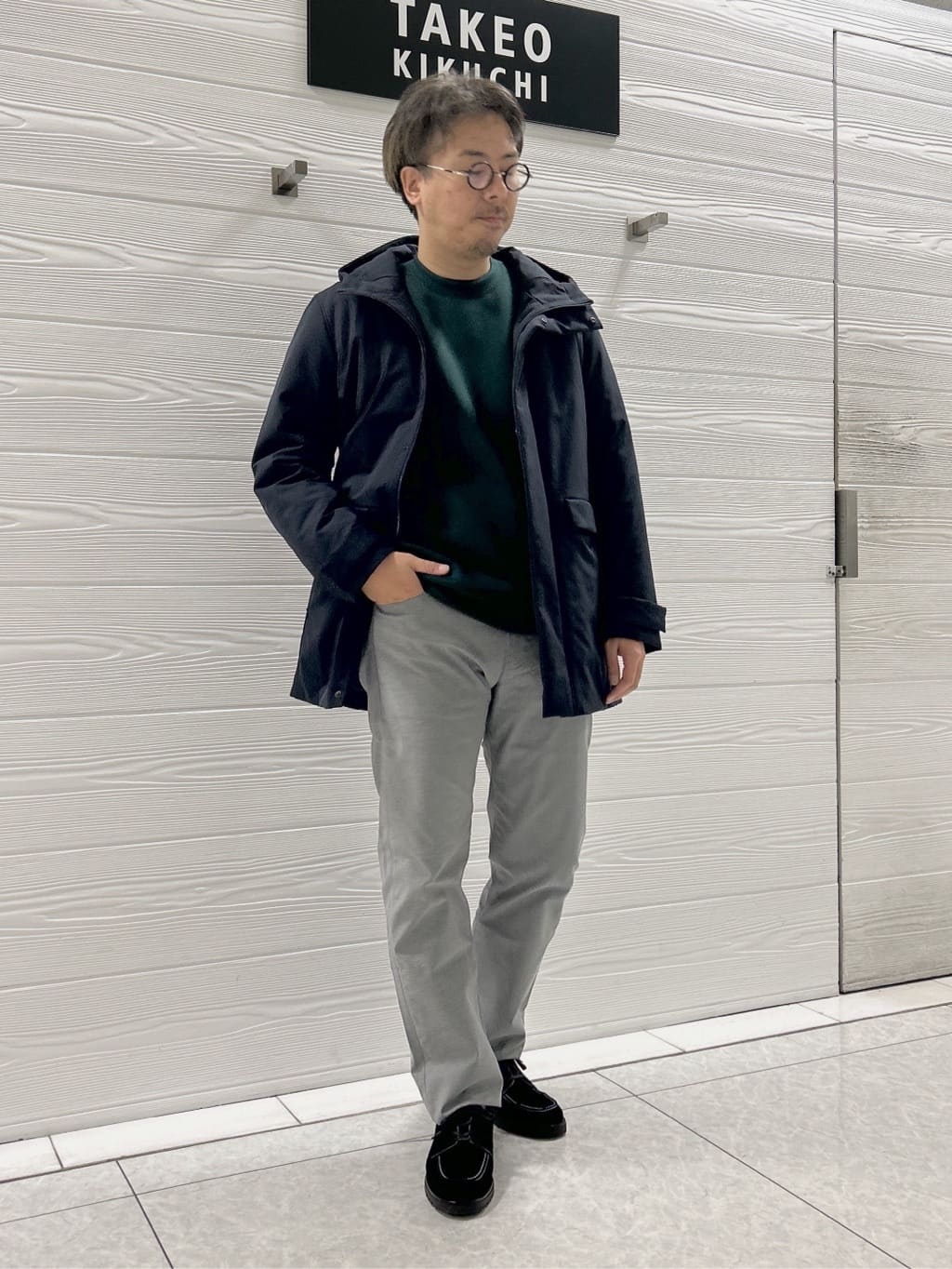 TAKEO KIKUCHIの【Made in JAPAN】播州織 ストレッチ パンツを使ったコーディネートを紹介します。｜Rakuten Fashion(楽天ファッション／旧楽天ブランドアベニュー)5041301