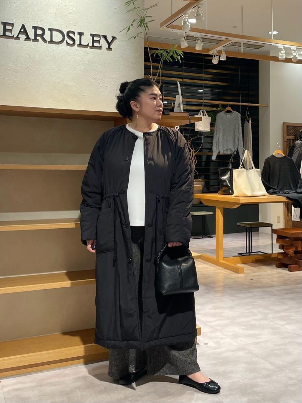 BEARDSLEYのパディングロングコートを使ったコーディネート | Rakuten 
