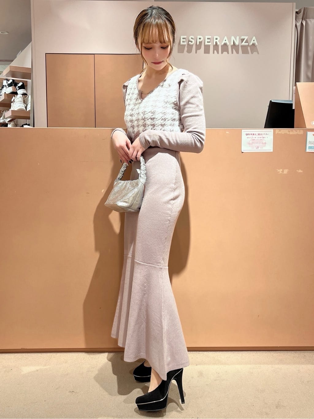 ESPERANZAの2WAY超ハイヒール厚底パンプスを使ったコーディネートを紹介します。｜Rakuten Fashion(楽天ファッション／旧楽天ブランドアベニュー)5043132