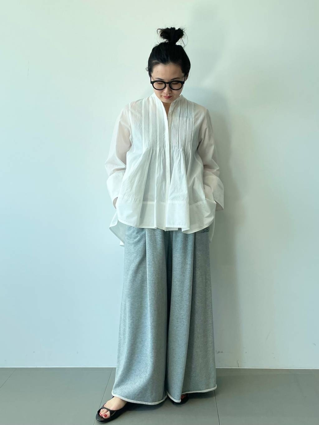 Curensologyのエアリーフレアブラウスを使ったコーディネートを紹介します。｜Rakuten Fashion(楽天ファッション／旧楽天ブランドアベニュー)5044825