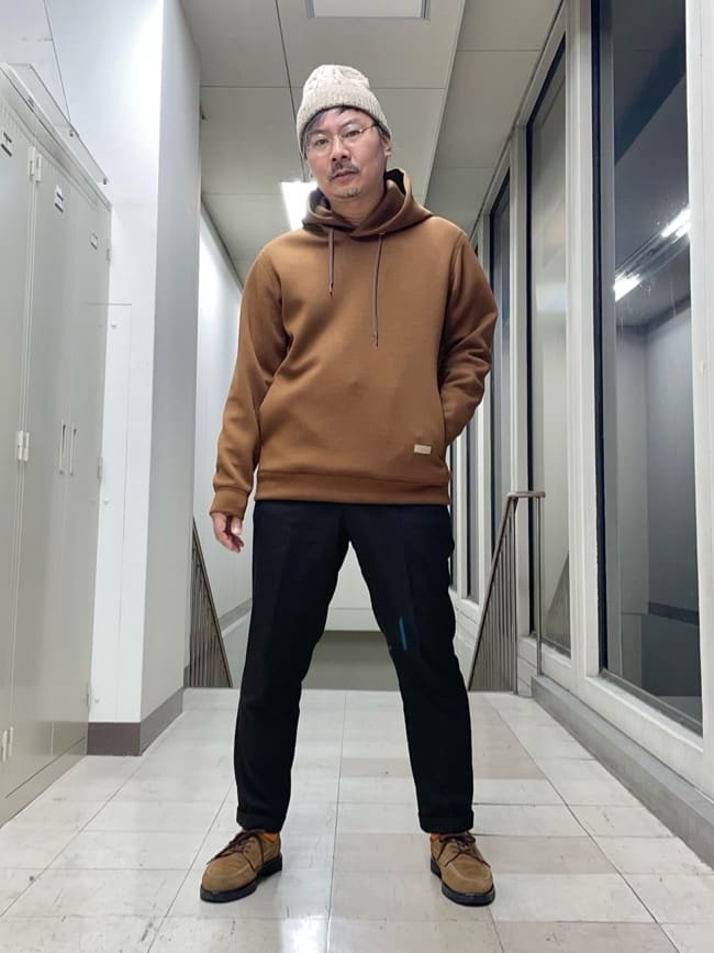 TAKEO KIKUCHIの【Made in JAPAN】エアダン プルオーバー パーカを使ったコーディネートを紹介します。｜Rakuten Fashion(楽天ファッション／旧楽天ブランドアベニュー)5053314