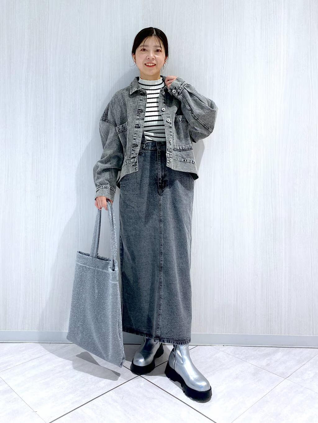 LAKOLEのボリュームスリーブGジャンを使ったコーディネートを紹介します。｜Rakuten Fashion(楽天ファッション／旧楽天ブランドアベニュー)5056060