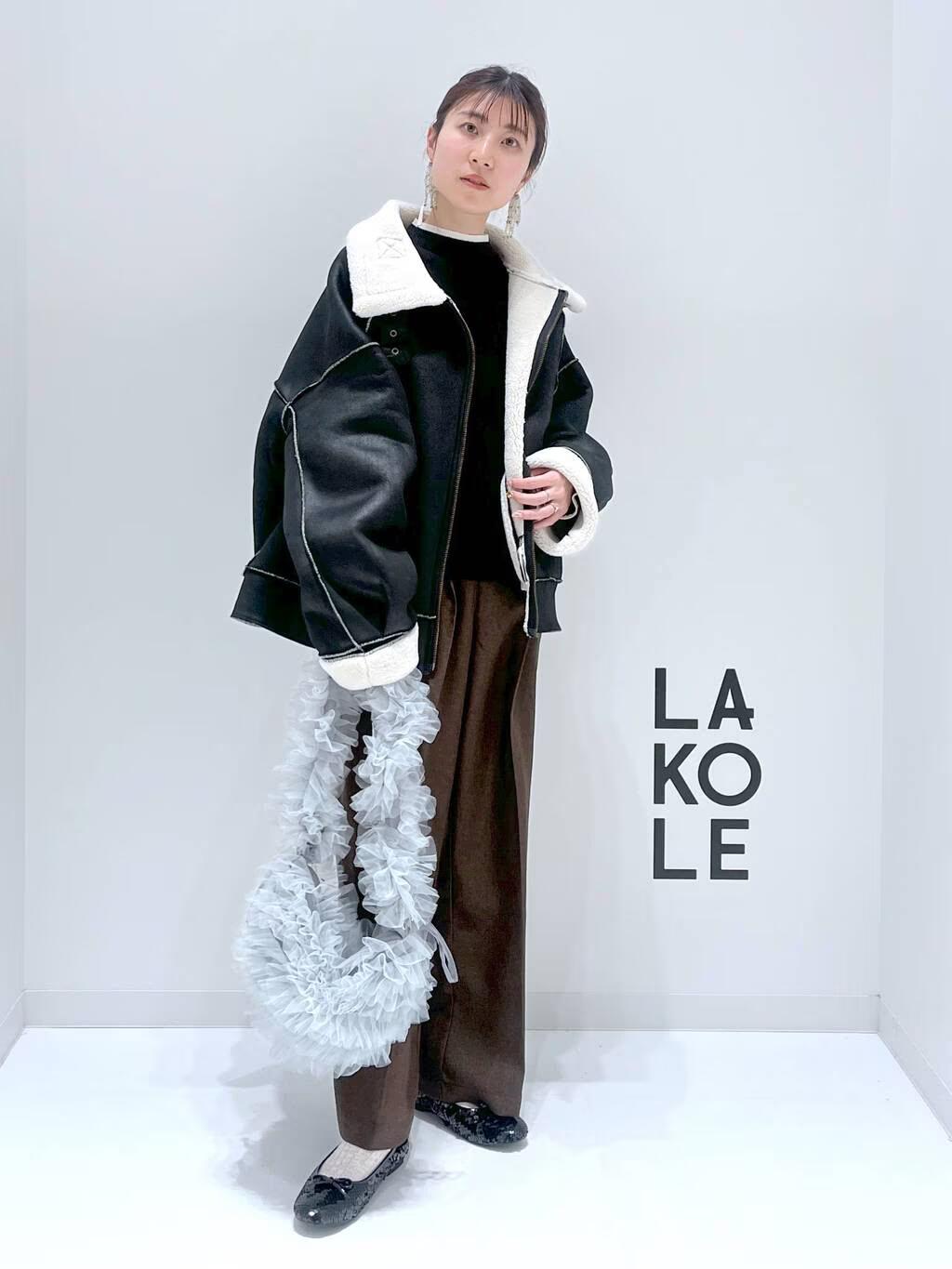 LAKOLEの12ゲージリブモックネックプルオーバーを使ったコーディネートを紹介します。｜Rakuten Fashion(楽天ファッション／旧楽天ブランドアベニュー)5056084