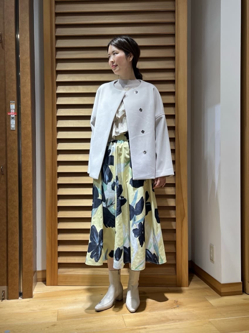 Vinのフリルビスチェマルチwayニットトップスを使ったコーディネートを紹介します。｜Rakuten Fashion(楽天ファッション／旧楽天ブランドアベニュー)5058978