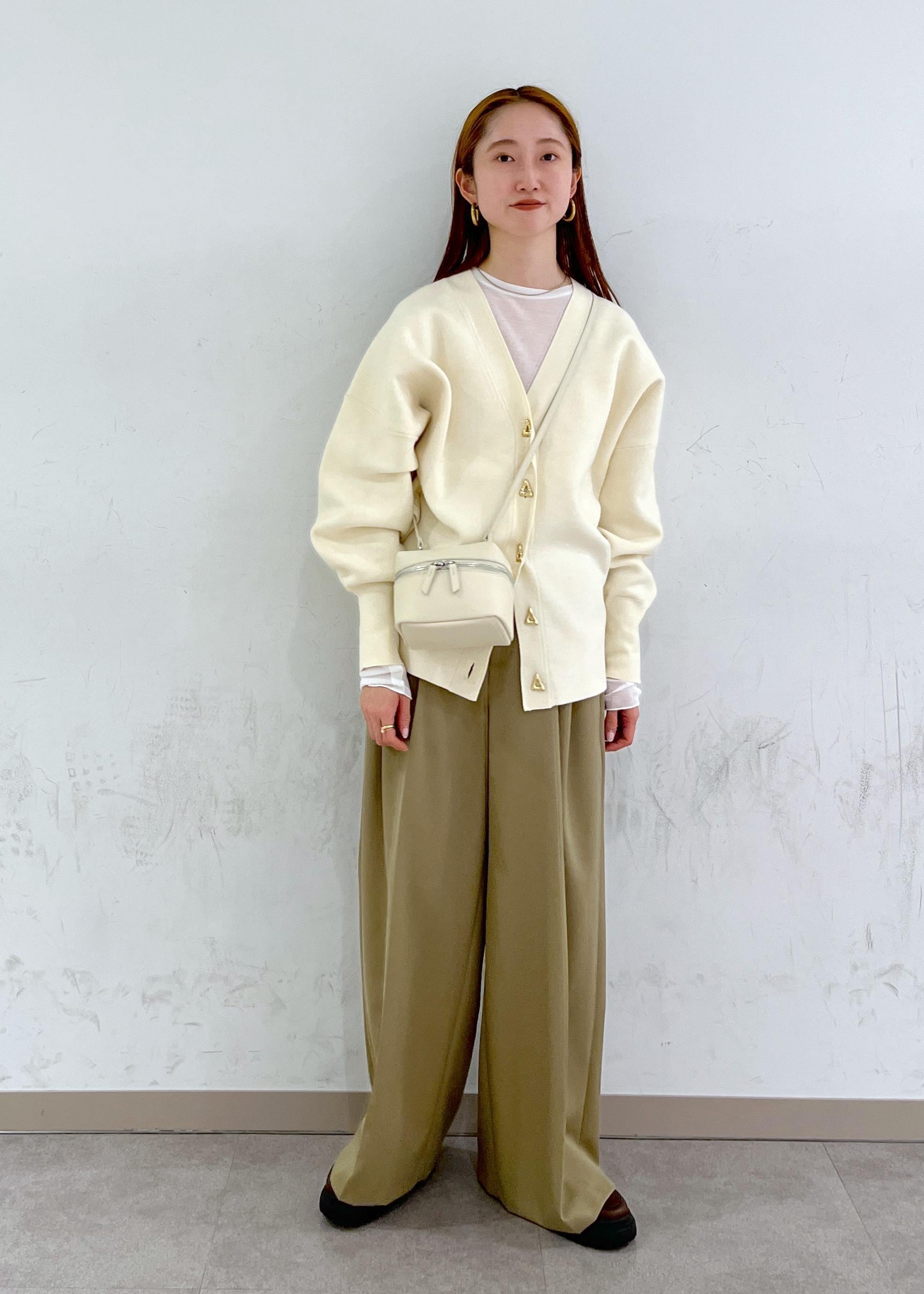 ADAM ET ROPE' | トライアングルボタンミドルカーディガン | Rakuten