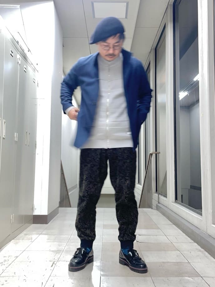 TAKEO KIKUCHIの【DOWN FABRIC】ダウンファブリック スタンドカラーブルゾンを使ったコーディネートを紹介します。｜Rakuten Fashion(楽天ファッション／旧楽天ブランドアベニュー)5060549