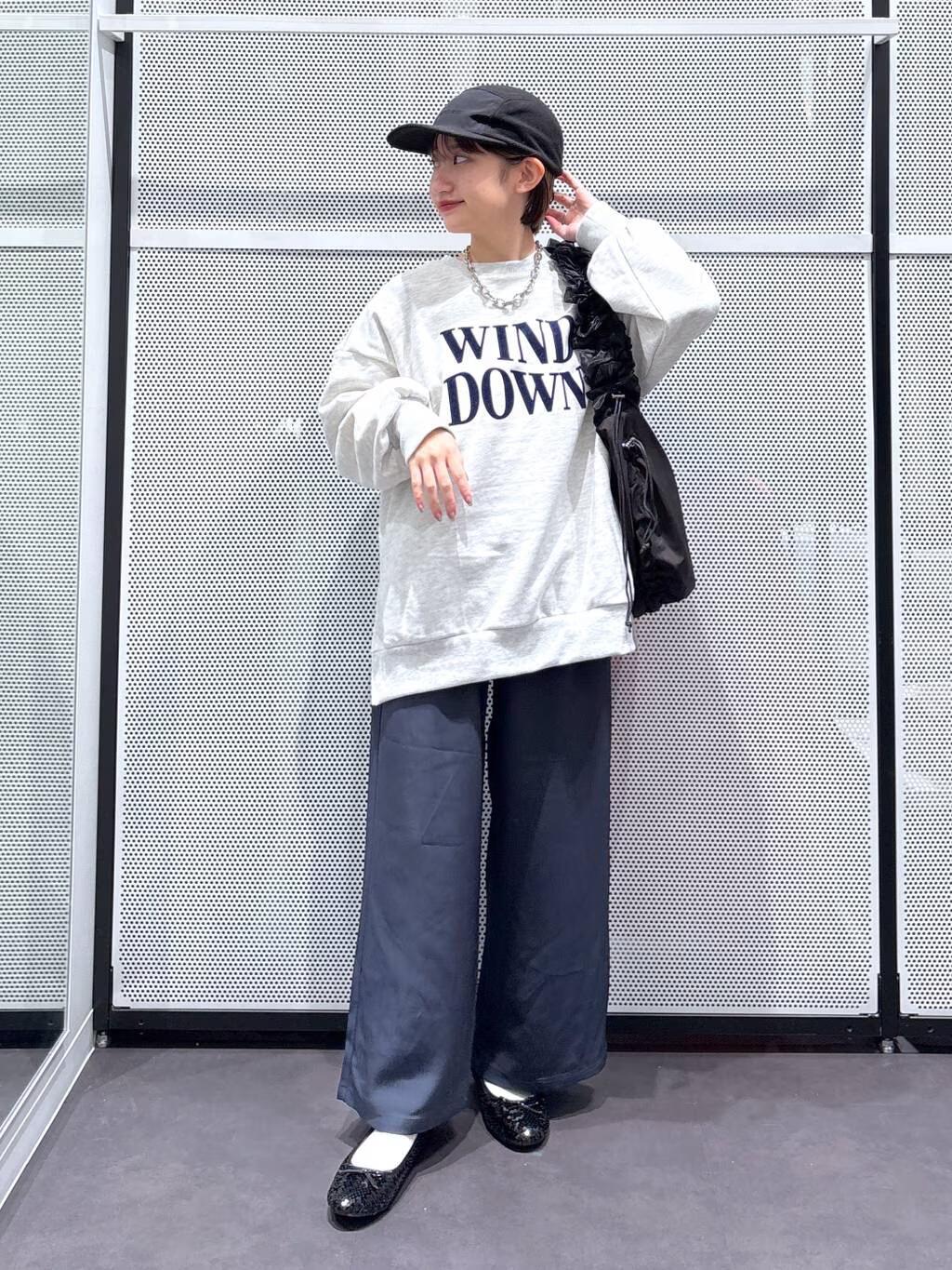 LAKOLEのフロッキーロゴスウェットを使ったコーディネートを紹介します。｜Rakuten Fashion(楽天ファッション／旧楽天ブランドアベニュー)5067323