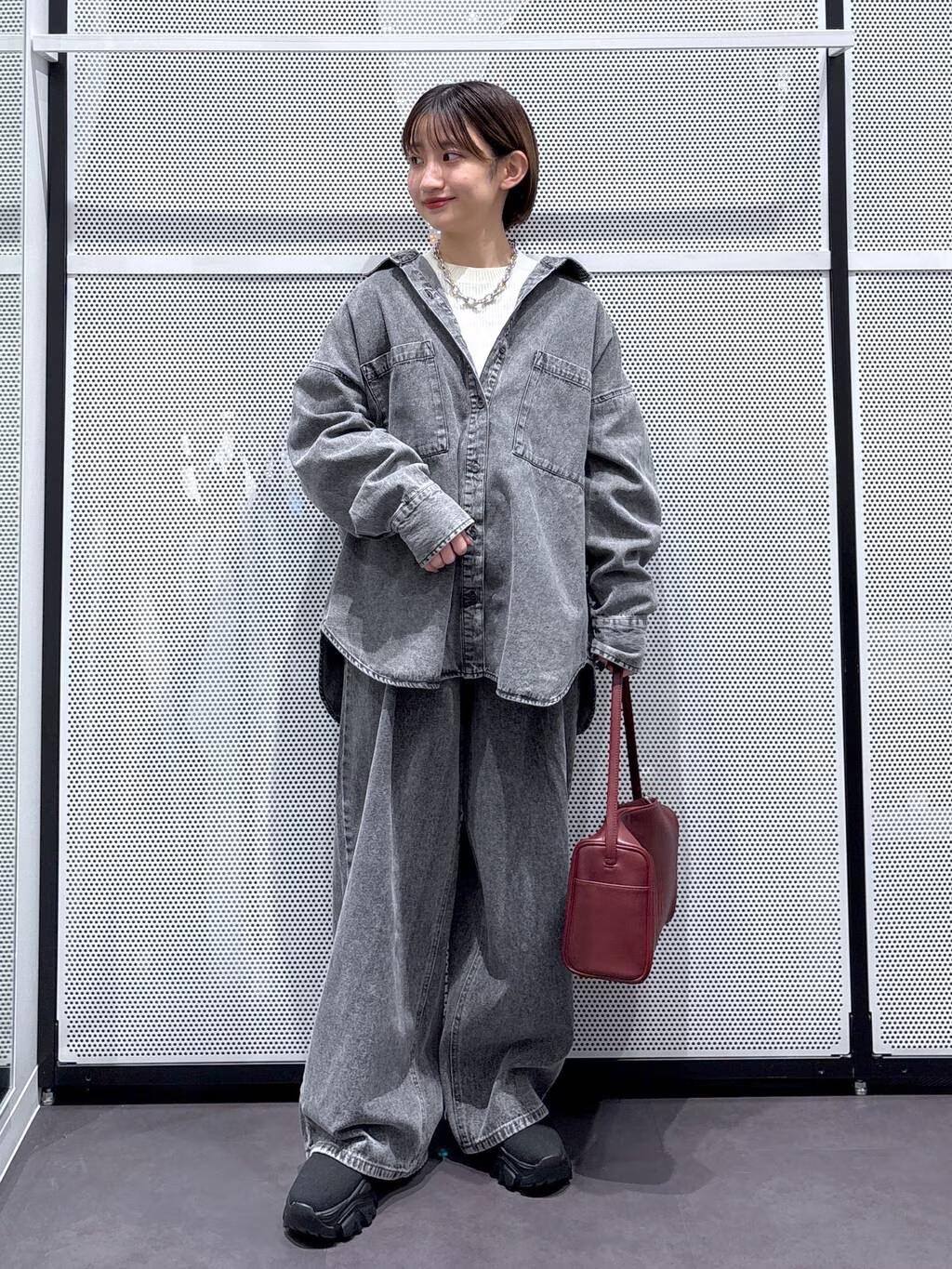 LAKOLEの12ゲージリブ袖ボタンプルオーバーを使ったコーディネートを紹介します。｜Rakuten Fashion(楽天ファッション／旧楽天ブランドアベニュー)5067342