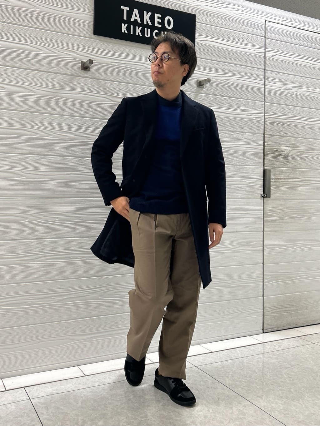 TAKEO KIKUCHIの【洗えるカシミヤ】微塵ボーダー カシミヤニットを使ったコーディネートを紹介します。｜Rakuten Fashion(楽天ファッション／旧楽天ブランドアベニュー)5067724