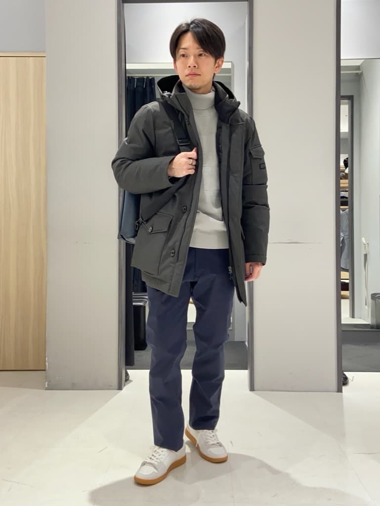 TAKEO KIKUCHIの【Made in JAPAN】ボタン タートルネック ニットを使ったコーディネートを紹介します。｜Rakuten Fashion(楽天ファッション／旧楽天ブランドアベニュー)5072212