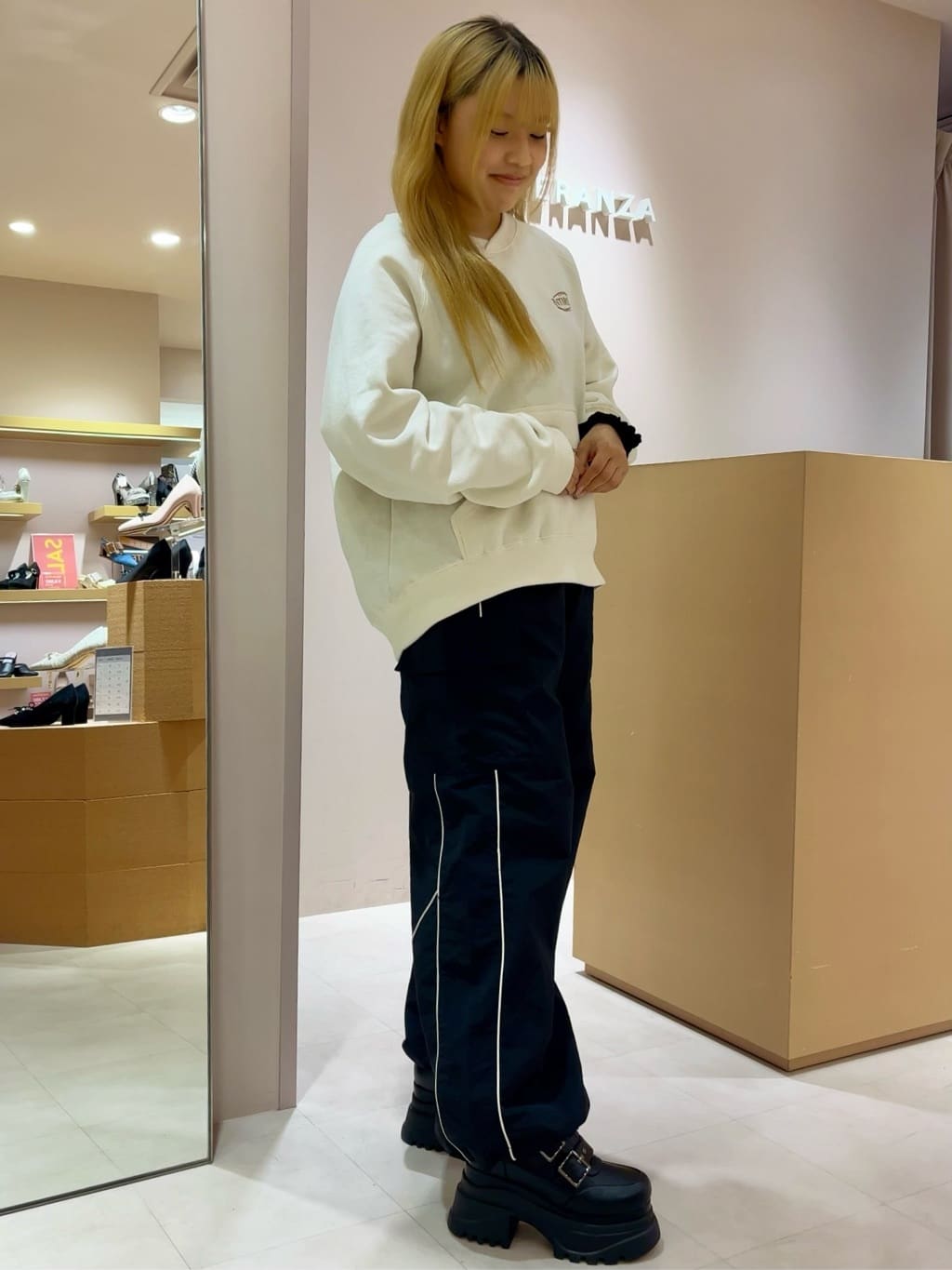 ESPERANZAのダブルストラップ厚底スニーカーを使ったコーディネートを紹介します。｜Rakuten Fashion(楽天ファッション／旧楽天ブランドアベニュー)5075419