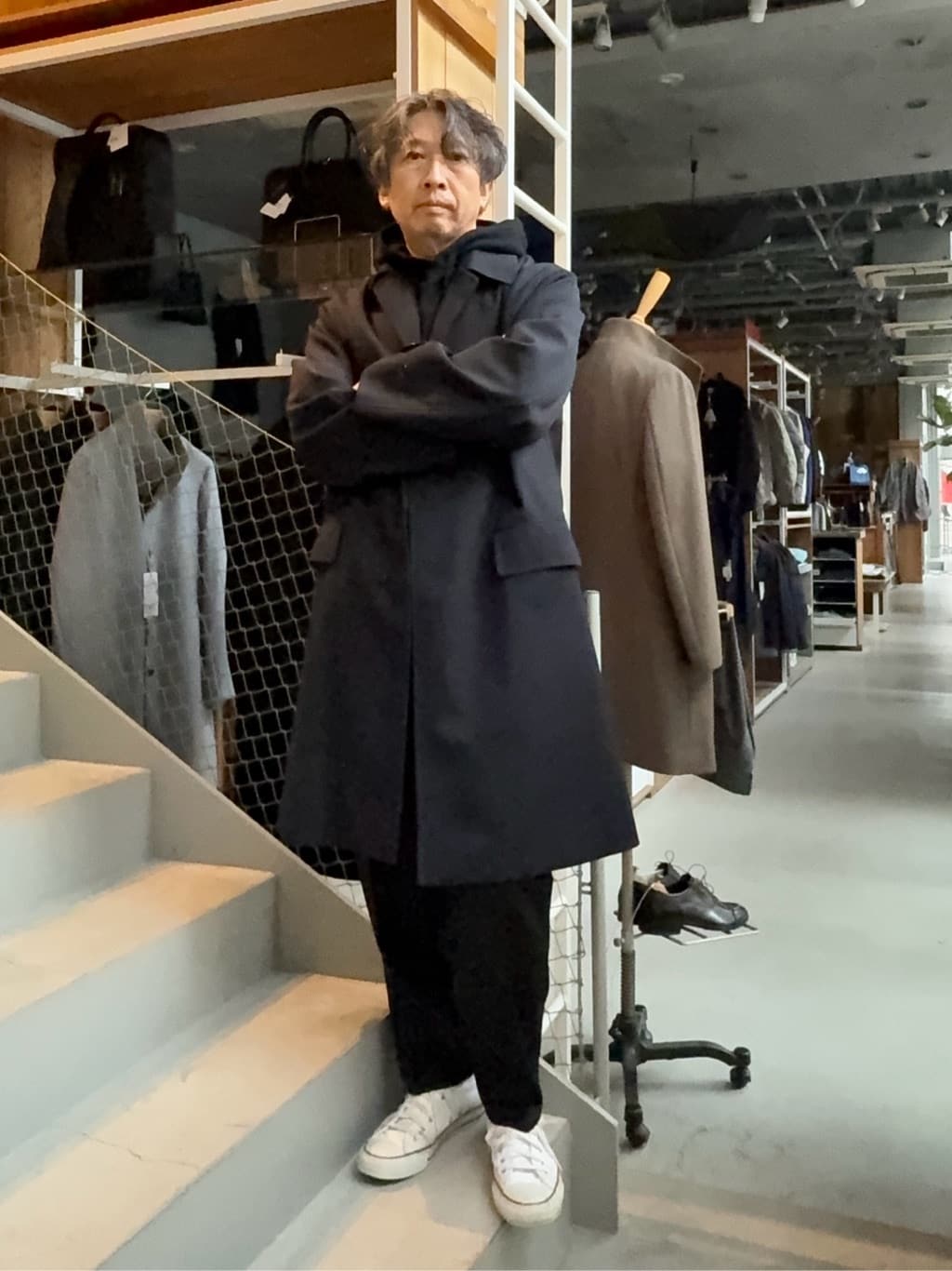 TAKEO KIKUCHIの【THE FLAGSHIP】ヴィンテージギャバジン ステンカラー コートを使ったコーディネートを紹介します。｜Rakuten Fashion(楽天ファッション／旧楽天ブランドアベニュー)5080226