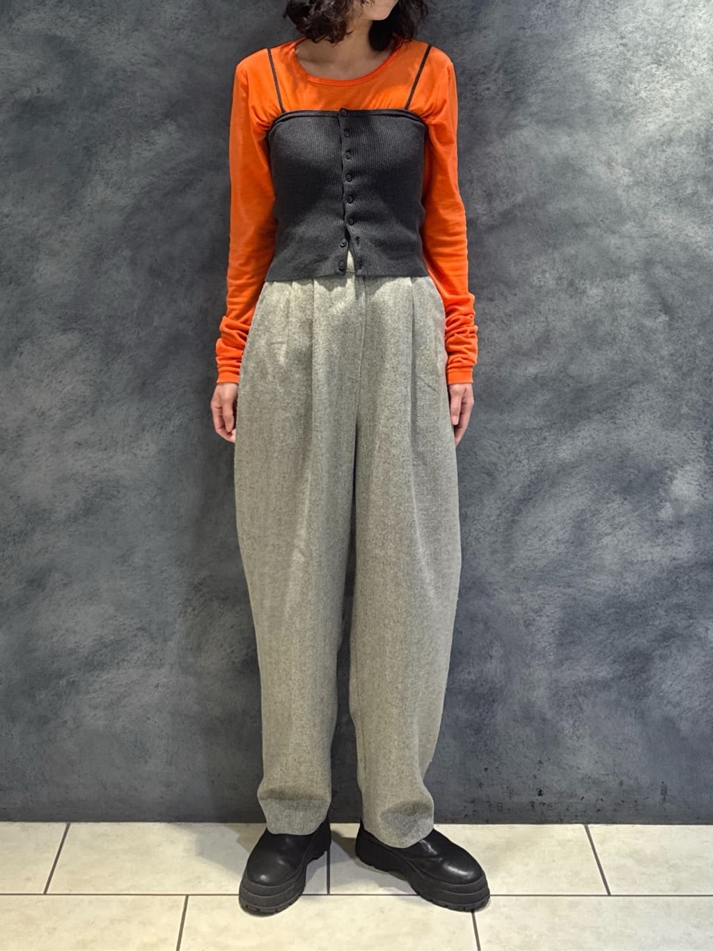 HeRIN.CYEの【THROW】2WAY KNIT BANDEAUを使ったコーディネートを紹介します。｜Rakuten Fashion(楽天ファッション／旧楽天ブランドアベニュー)5084596