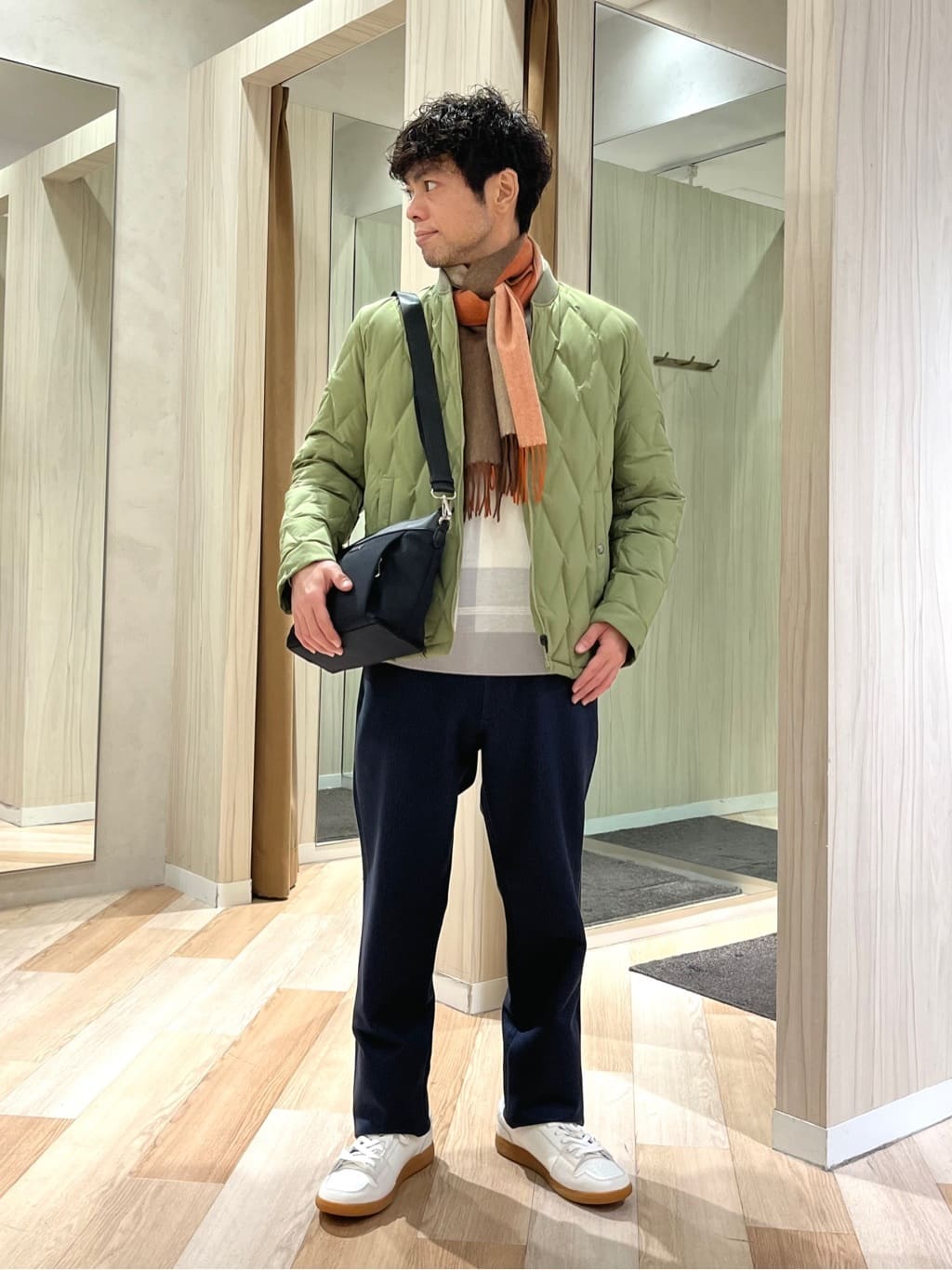 TAKEO KIKUCHIのビッグチェック プルオーバー ニットを使ったコーディネートを紹介します。｜Rakuten Fashion(楽天ファッション／旧楽天ブランドアベニュー)5097946