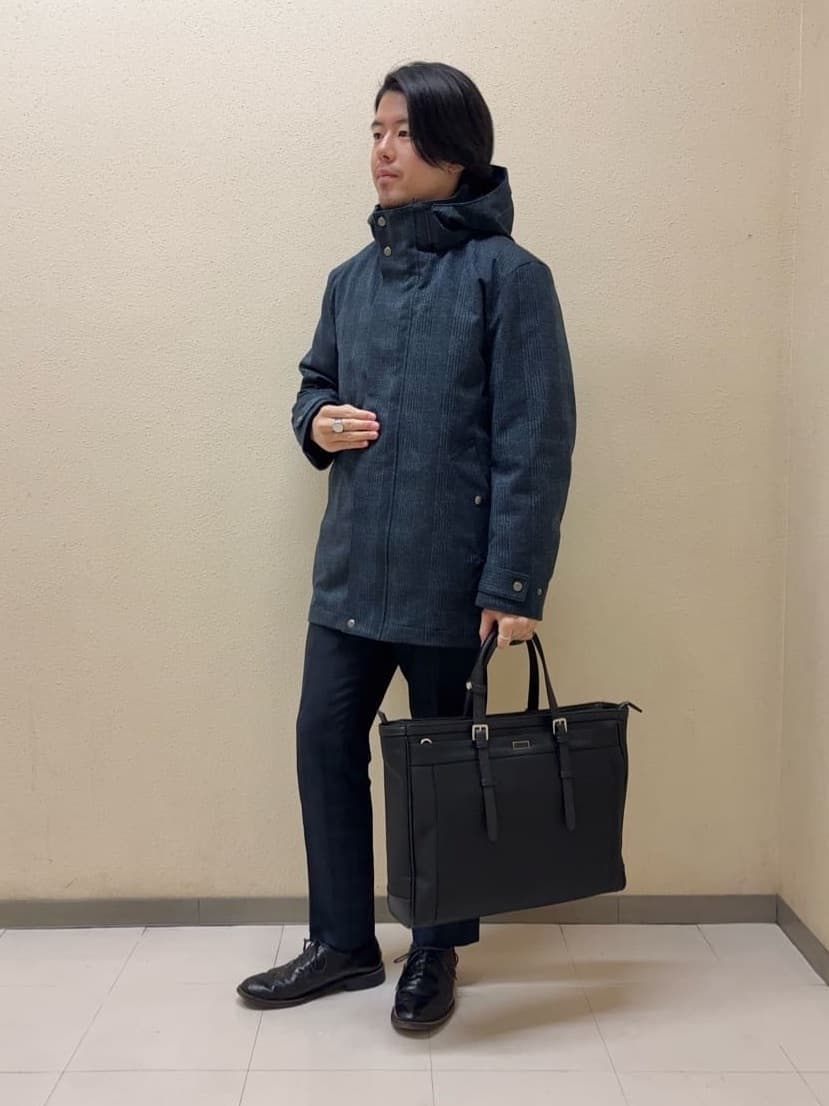 TAKEO KIKUCHIの【ONOFF対応】スリムヘリンボン トートバッグを使ったコーディネートを紹介します。｜Rakuten Fashion(楽天ファッション／旧楽天ブランドアベニュー)5103291