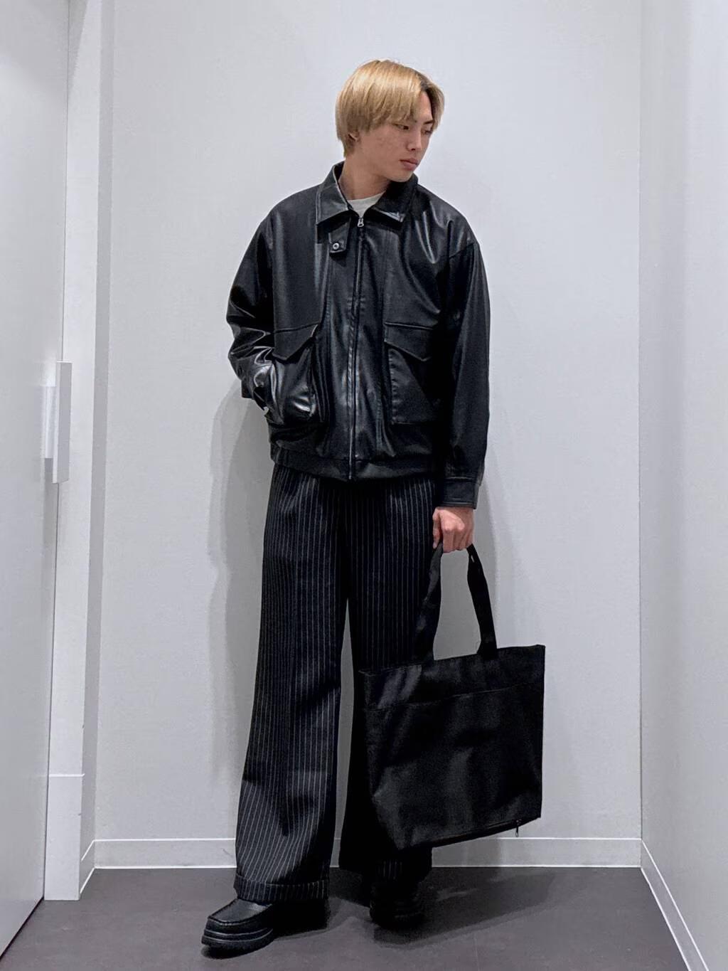 LAKOLEのPUレザージップブルゾンを使ったコーディネートを紹介します。｜Rakuten Fashion(楽天ファッション／旧楽天ブランドアベニュー)5118805