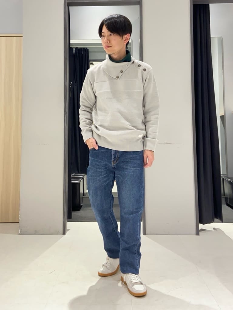 TAKEO KIKUCHIの【Made in JAPAN】ボタン タートルネック ニットを使ったコーディネートを紹介します。｜Rakuten Fashion(楽天ファッション／旧楽天ブランドアベニュー)5120000