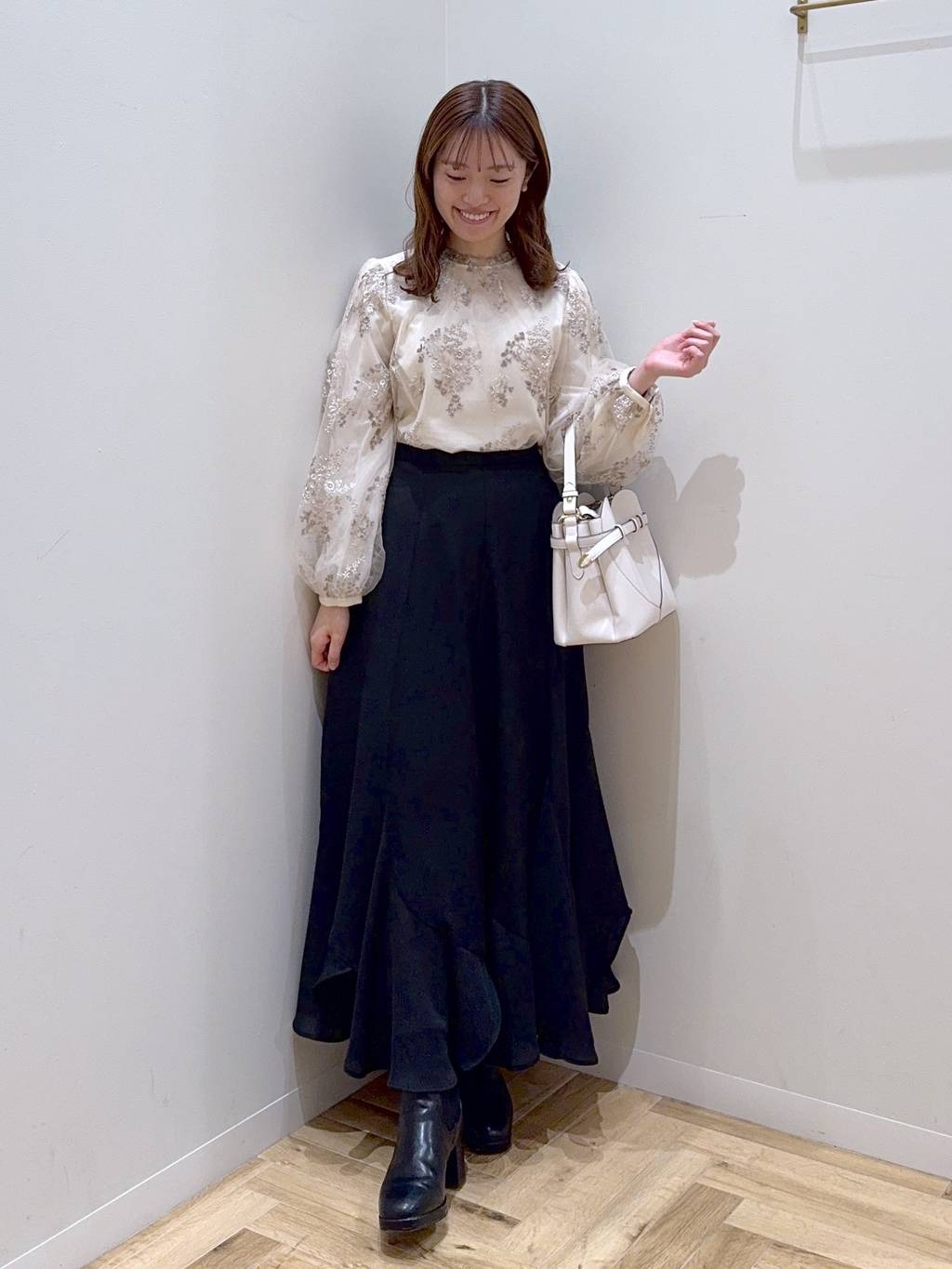 mysty womanの【上西星来さん着用アイテム】ニットストームショートブーツを使ったコーディネートを紹介します。｜Rakuten Fashion(楽天ファッション／旧楽天ブランドアベニュー)5131008