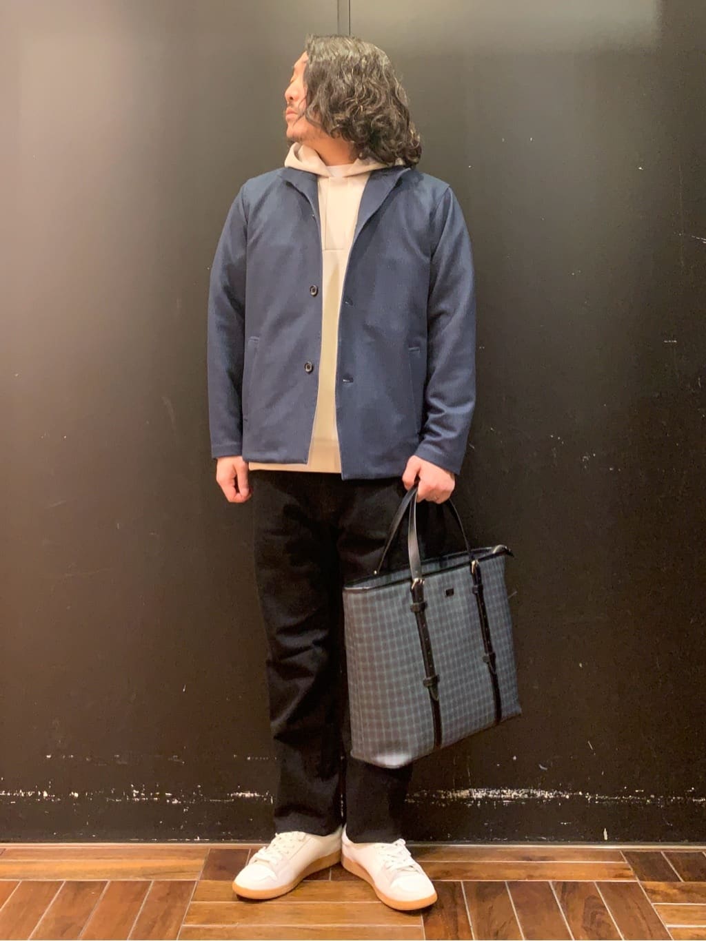 TAKEO KIKUCHIの【DOWN FABRIC】ダウンファブリック スタンドカラーブルゾンを使ったコーディネートを紹介します。｜Rakuten Fashion(楽天ファッション／旧楽天ブランドアベニュー)5131688