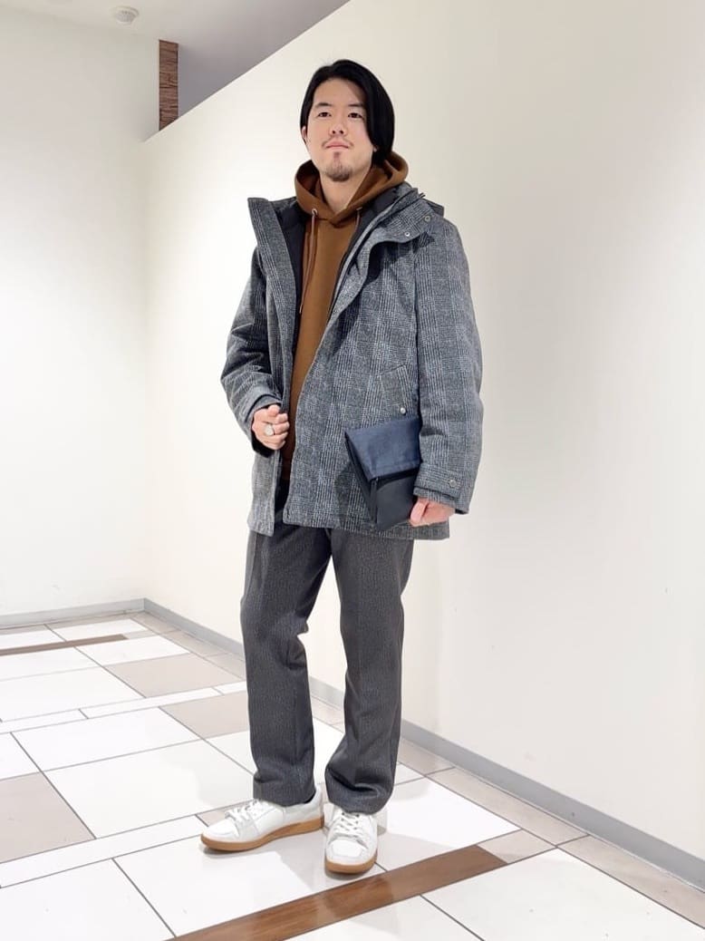 TAKEO KIKUCHIの【Made in JAPAN】エアダン プルオーバー パーカを使ったコーディネートを紹介します。｜Rakuten Fashion(楽天ファッション／旧楽天ブランドアベニュー)5136493