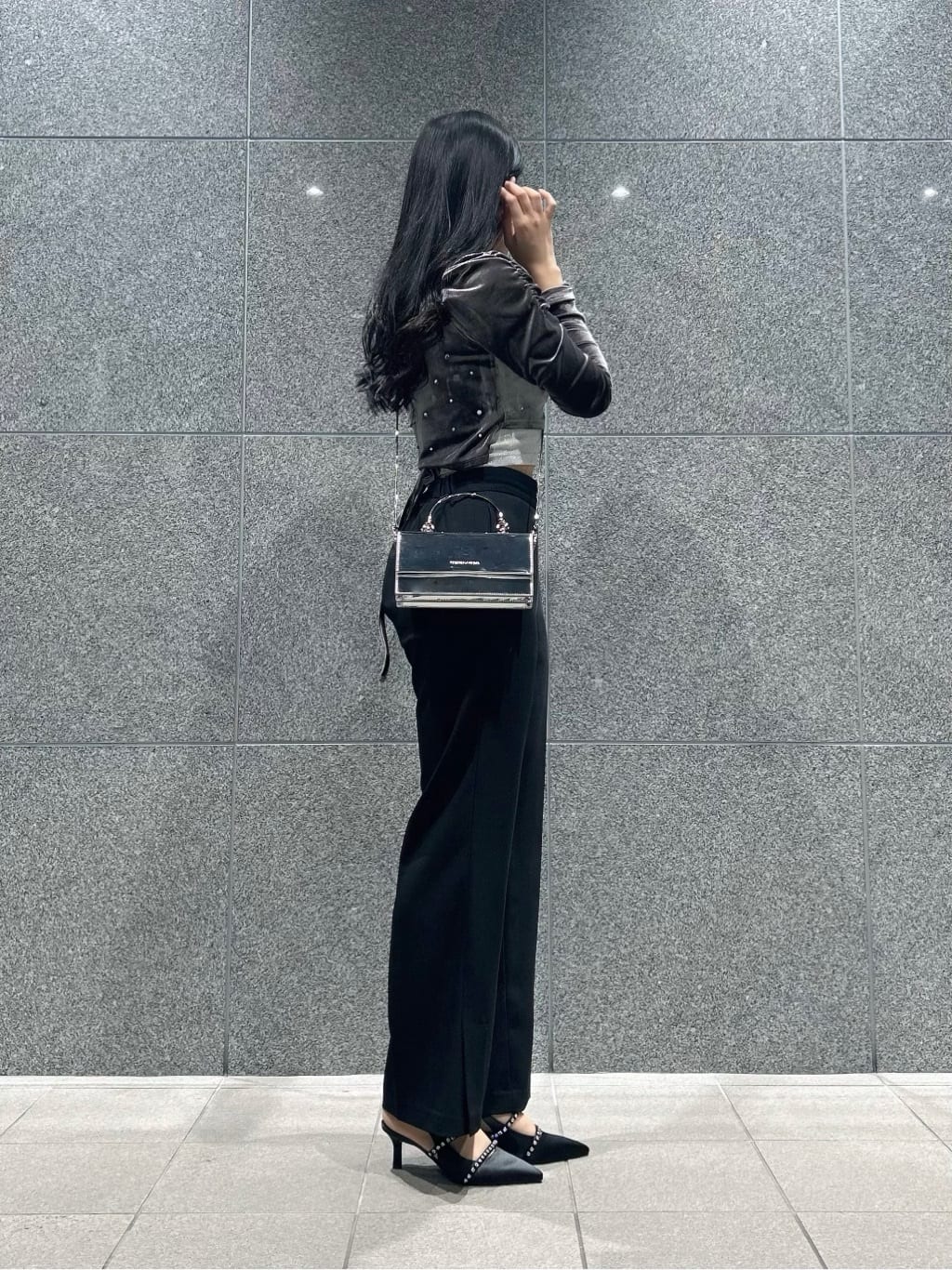 CHARLES & KEITH | スカルプチュアハンドル ロングウォレット